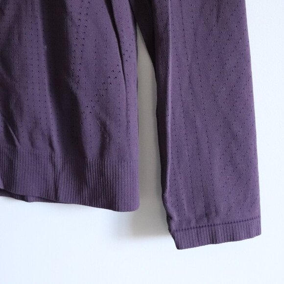 Women's Sz M Purple Activewear Crewneck Stretch Long Sleeve T-Shirt Top - Picture 8 of 11